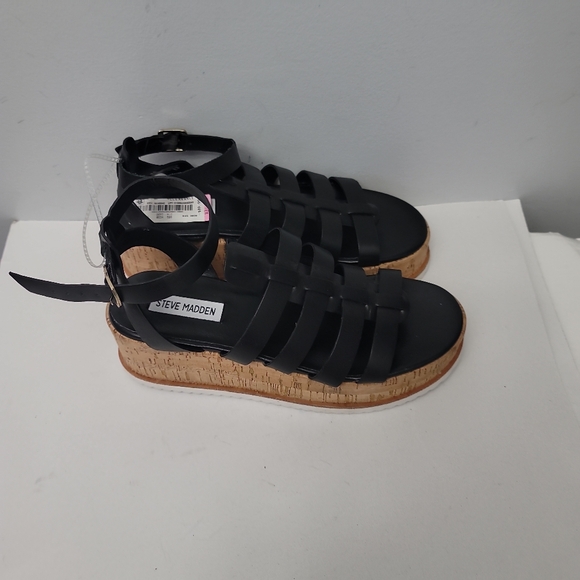 Steve Madden Kaydee Sandals - Picture 8 of 11